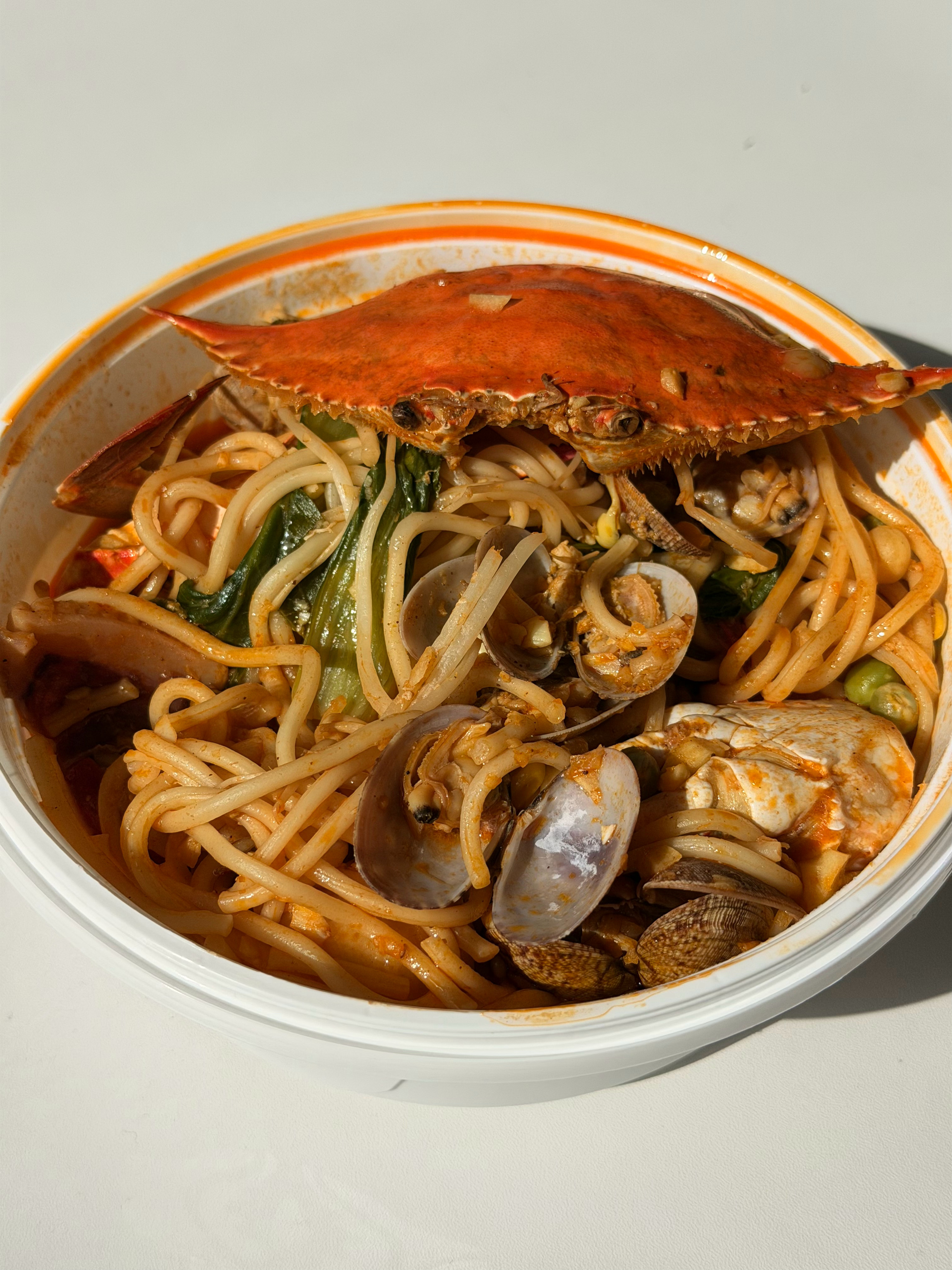 来点海鲜焖面 
