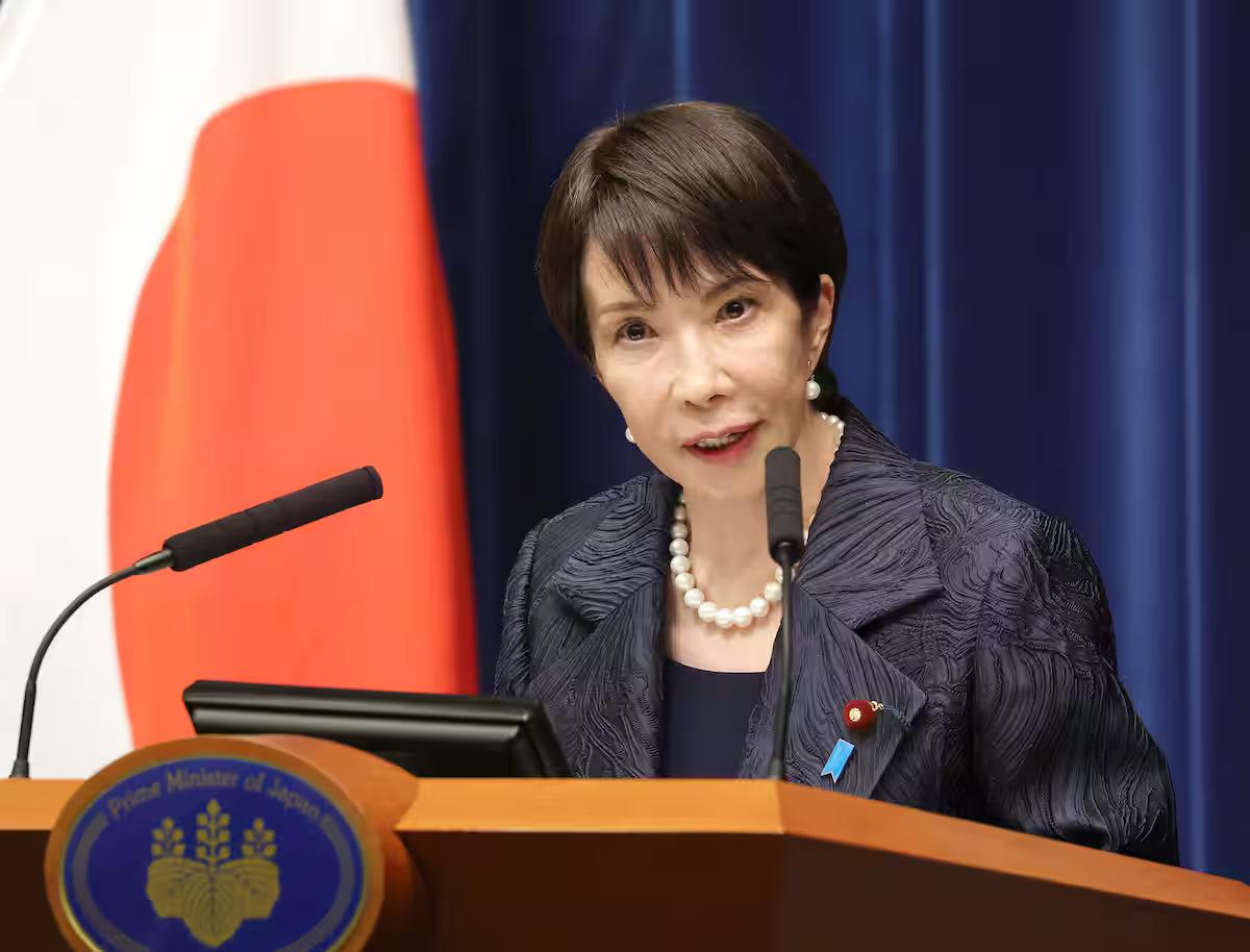 8月4日，高市早苗在谈中日关系时，直接演都不演了！嘴上说中国是“重要邻国”，转头