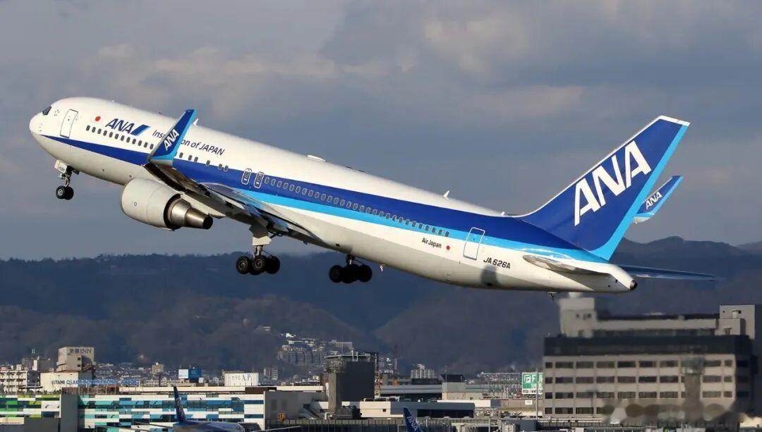 惊险万分！从上海浦东飞往东京羽田的全日空NH968航班，降落阶段险些与日本政府飞
