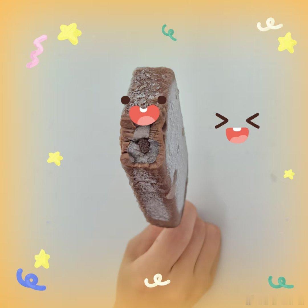 这款巧克力雪糕也很好吃，不甜腻很冰爽