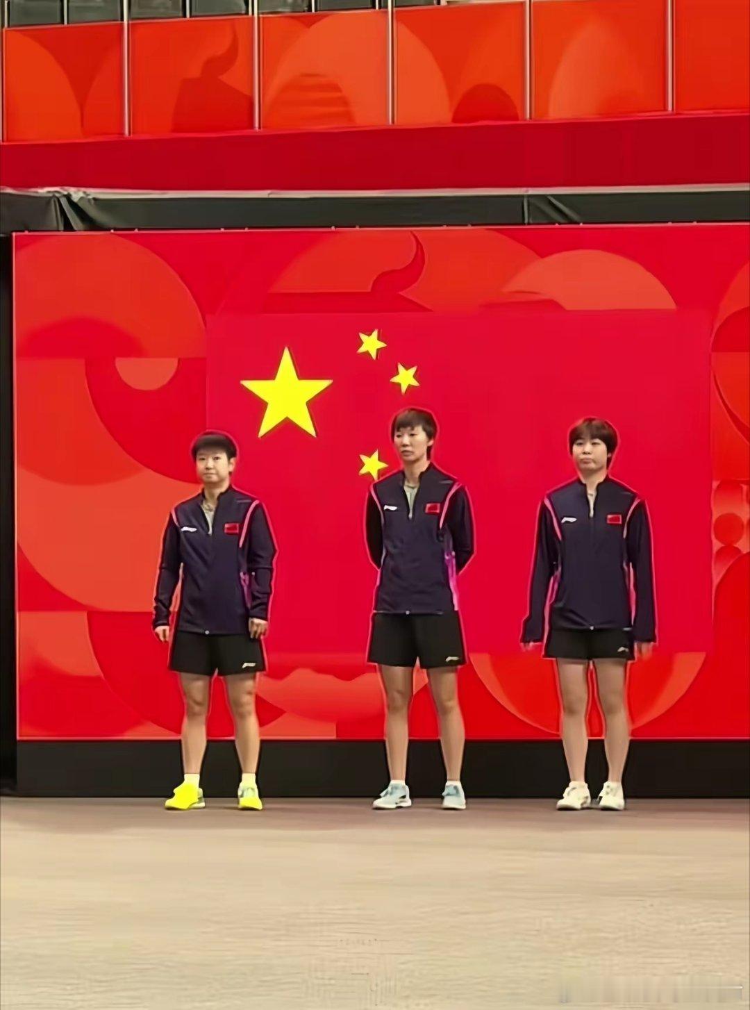 突然发现，曾经的国乒三姐妹，陈梦，孙颖莎，王曼昱变成了现在的孙颖莎，王曼昱，蒯曼