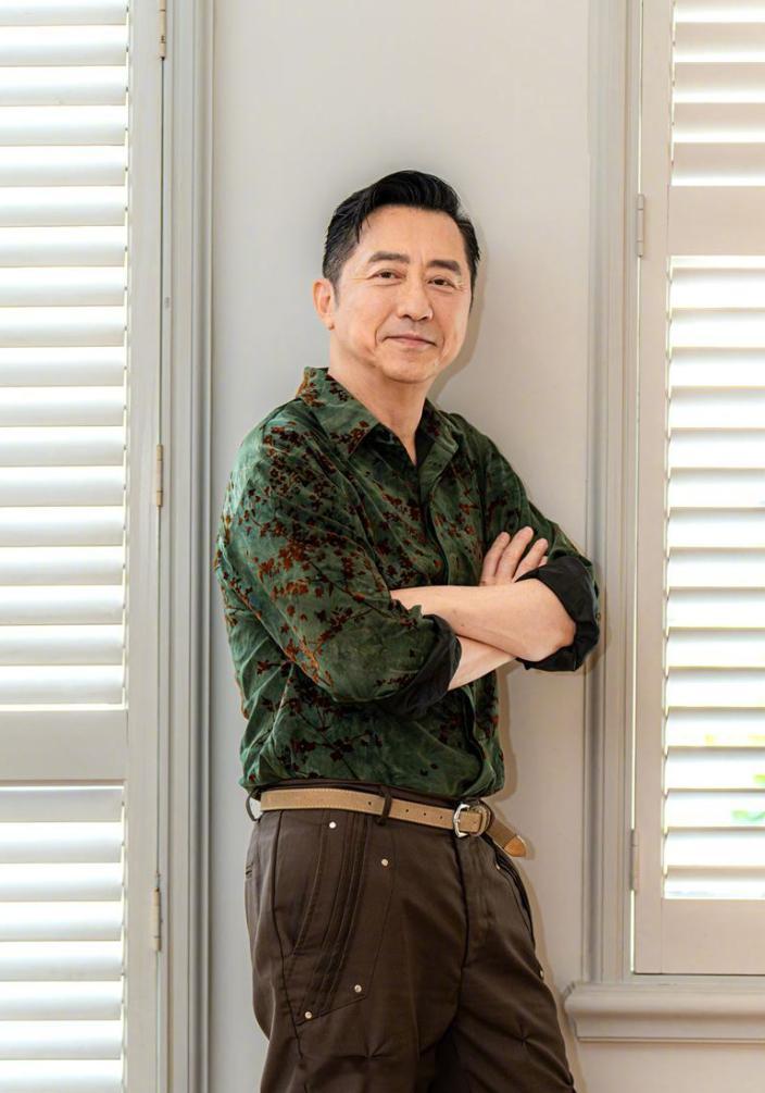 庾澄庆回应歌手是否有黑幕庾澄庆回应歌手选曲 据台媒，受访时回应外界质疑《歌手》存