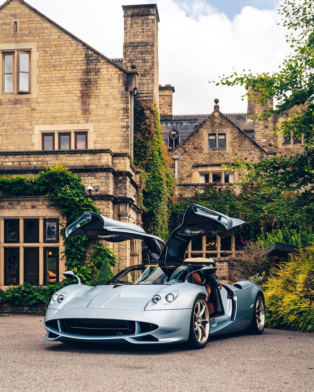 帕加尼Huayra Codalunga#帕加尼##汽车资讯# (📸：Tfjj)