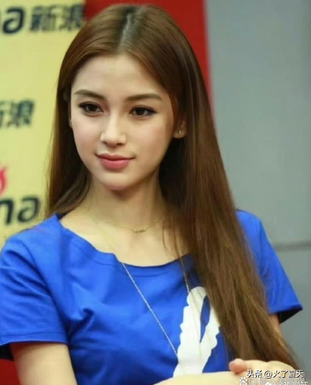 Angelababy与大S同框震撼对比！相差13岁竟难分伯仲，两种绝色各有千秋。