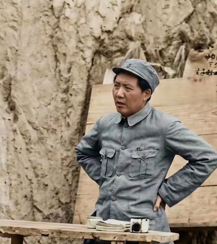 毛主席评《水浒传》：看透本质，点破经典深层格局
 
毛主席一生品读《水浒传》，对