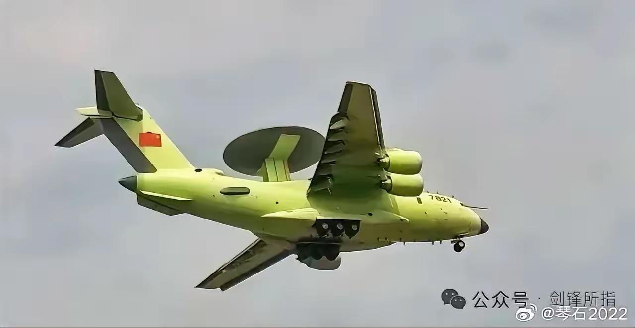 目前东大的装备领先全球，与全球实现代差的有以下装备。歼36六代战机 歼一50 