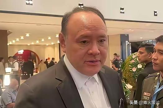 恩将仇报还想全身而退？

6月11日，中方一纸制裁令，直接把菲律宾防长特奥多罗及