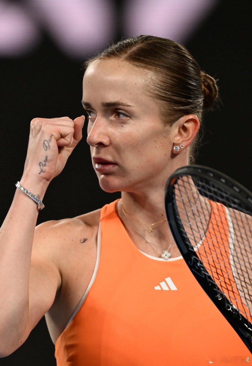 🇺🇦斯维托丽娜6-2/6-4安德烈娃🇷🇺她的第14个大满贯四分之一决赛，