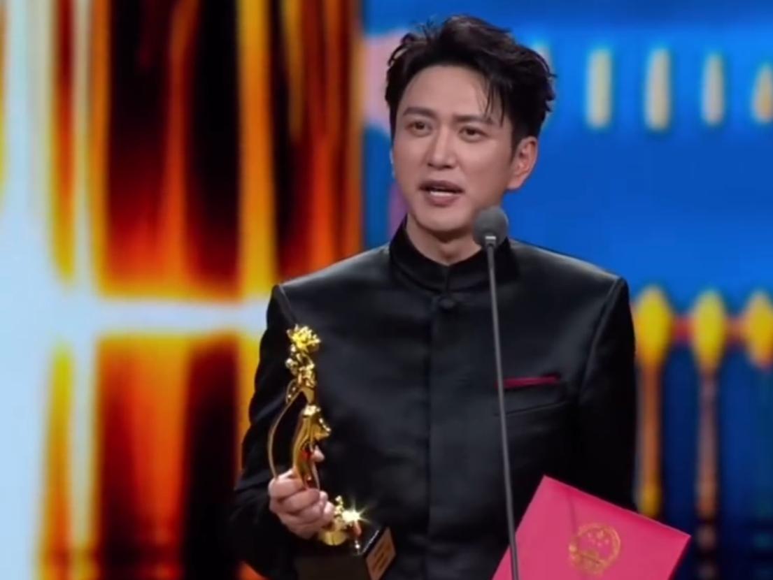 飞天奖最精彩的就是王演员的感言，我当时就觉得这演员说的太好了，字正腔圆，不紧不慢