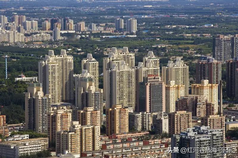 很多房产专家说是那个大放水，日本房价上涨等等的。
但是大家要知道一点。
现在日本