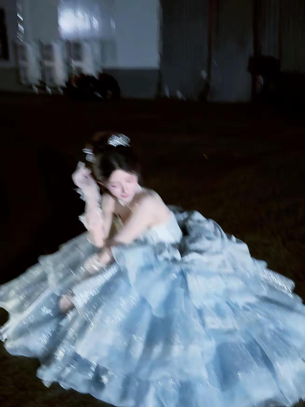 每个瞬间都很美呀闪闪发光大女主 公主裙