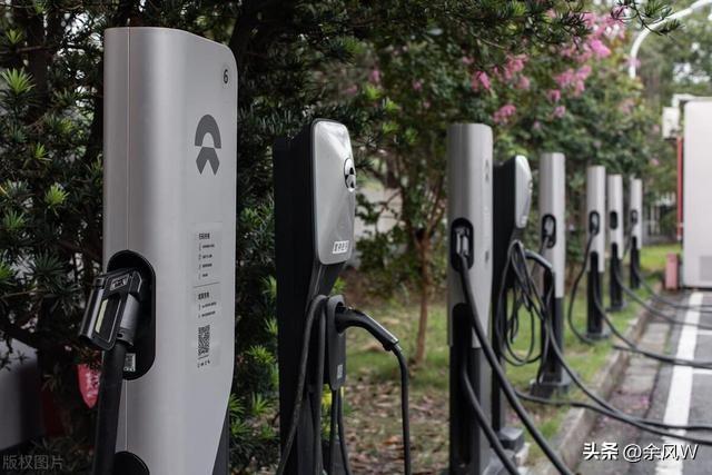 ? 家用电车续航多少刚刚好?
我觉得家用代步，CLTC 400–500公里是最实