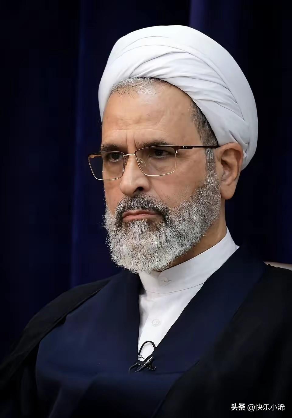 伊朗核心人物浮出水面！比哈梅内伊更强硬
 
阿拉菲，是哈梅内伊苦心栽培30多年的