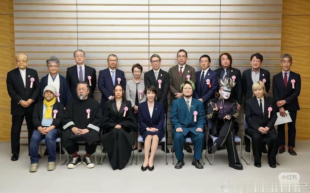 当代牛鬼蛇神！统统地镇压！ 