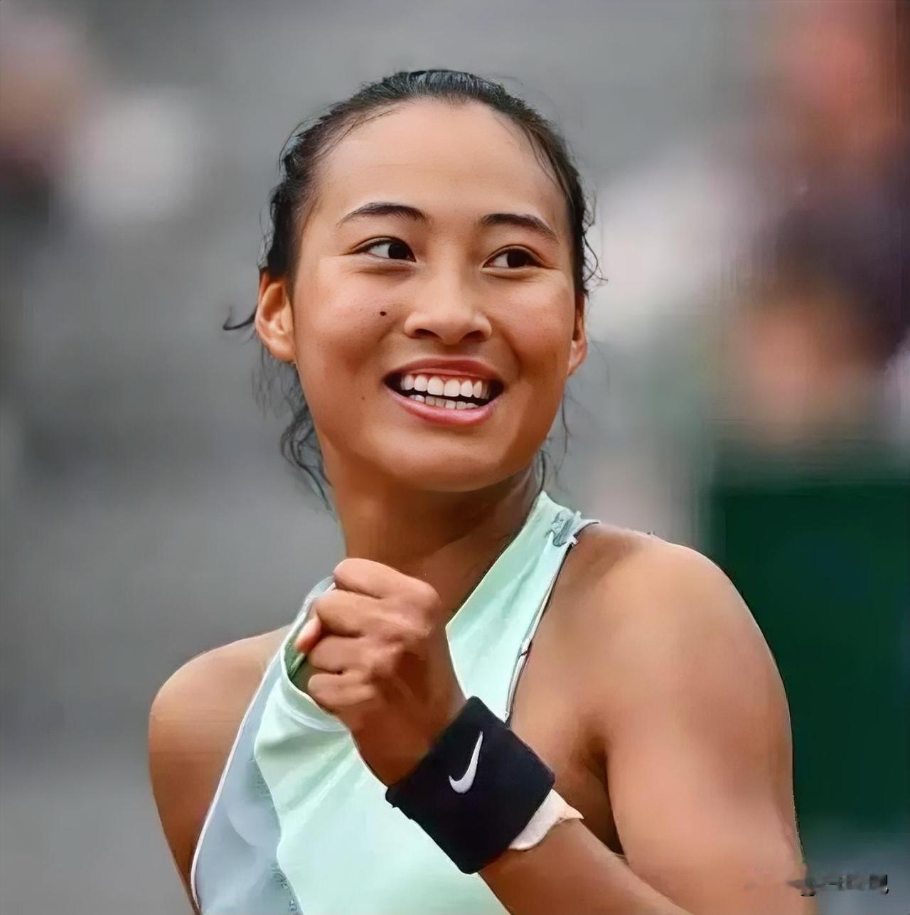 郑钦文2‑1凯斯，诞生4个不可思议，第2个最不容易
 
北京时间9月6日凌晨，美