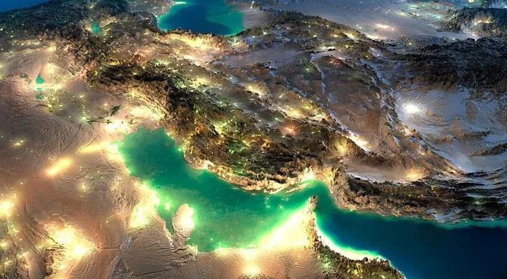 🇮🇷 上周末，五艘邮轮协同通过霍尔木兹海峡，趁着短暂的通行窗口期迅速驶出波斯