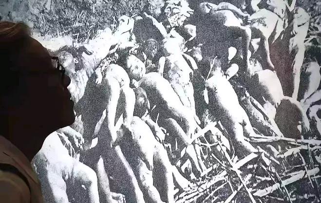 这是一位热爱和平的外国友人留给华夏儿女的摄影图片，同时也是上世纪三十年代侵华日军