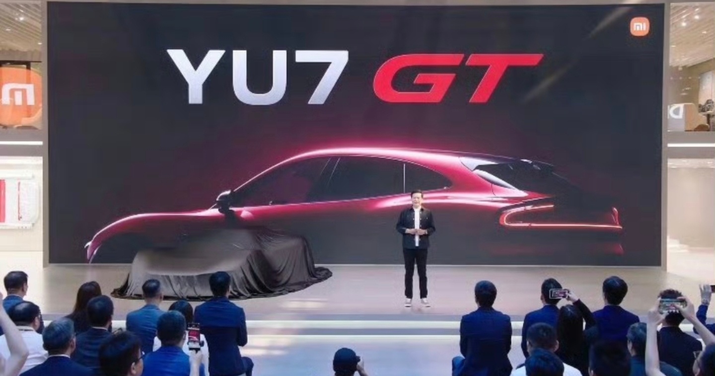 开了这么长时间的YU7 Max，不管是3000mm轴距的宽敞空间，还是智能座舱的