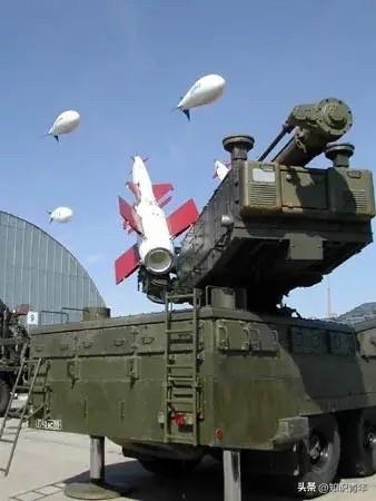 历史是惊人的相似，当年是希特勒逼犹太人四处逃命，现在是犹太人自己四处保命。

希