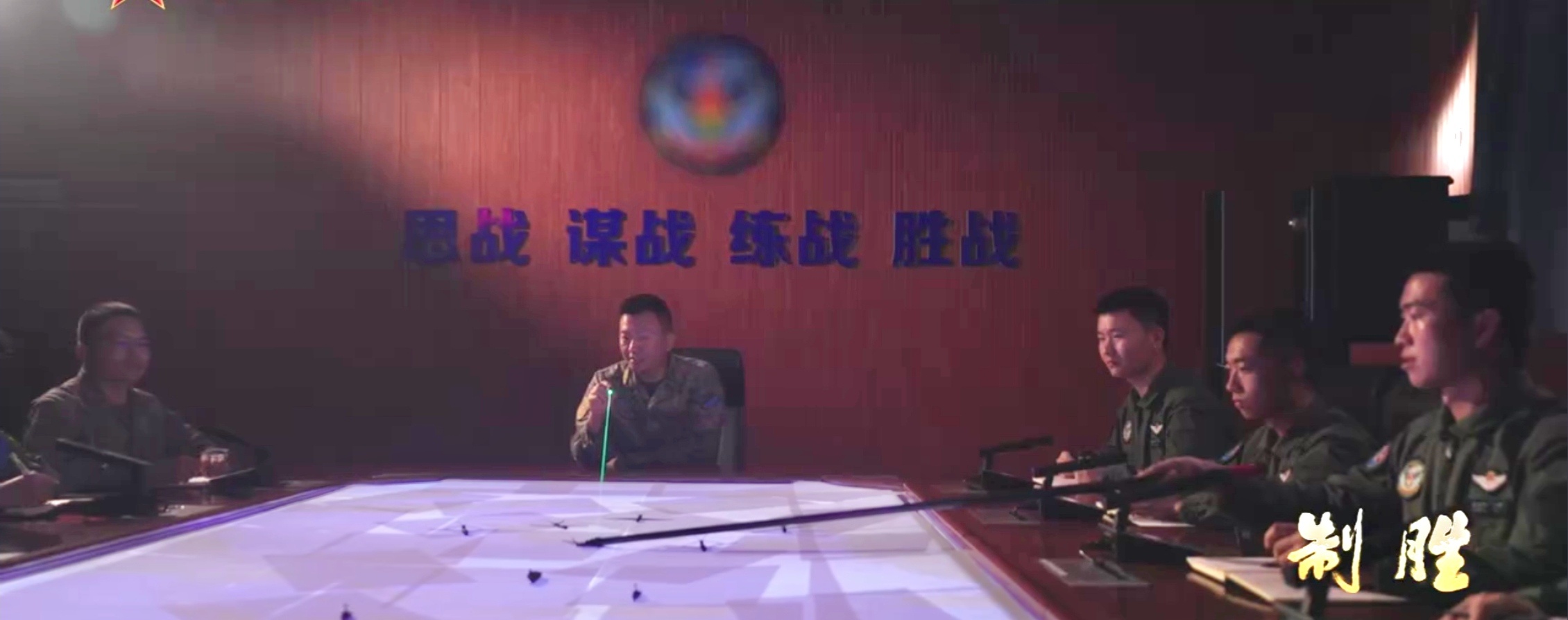 融媒体片制胜围观 