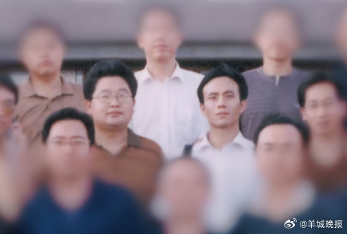 【#广州大学教授悼友文为何感动全网#？】12月15日，广州大学教授张河清发布文章