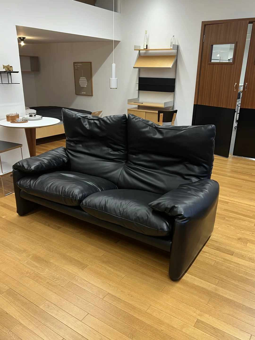 1.9m的双人位，我搞定了，来店里躺躺看呗