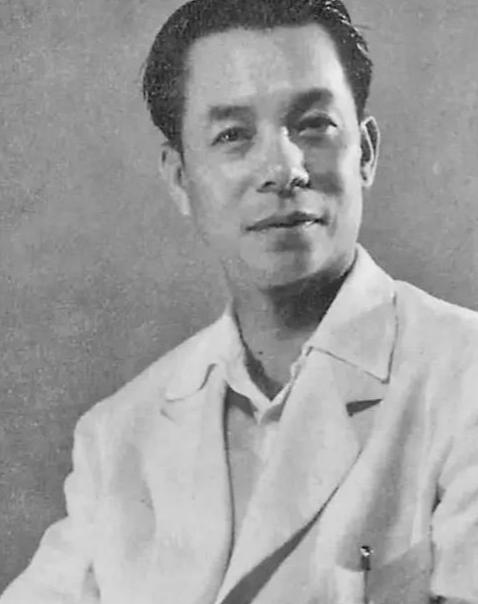 1929年，一叛徒来找柯麟看病，柯麟当即认出了叛徒，但他没露声色，不慌不忙地给叛