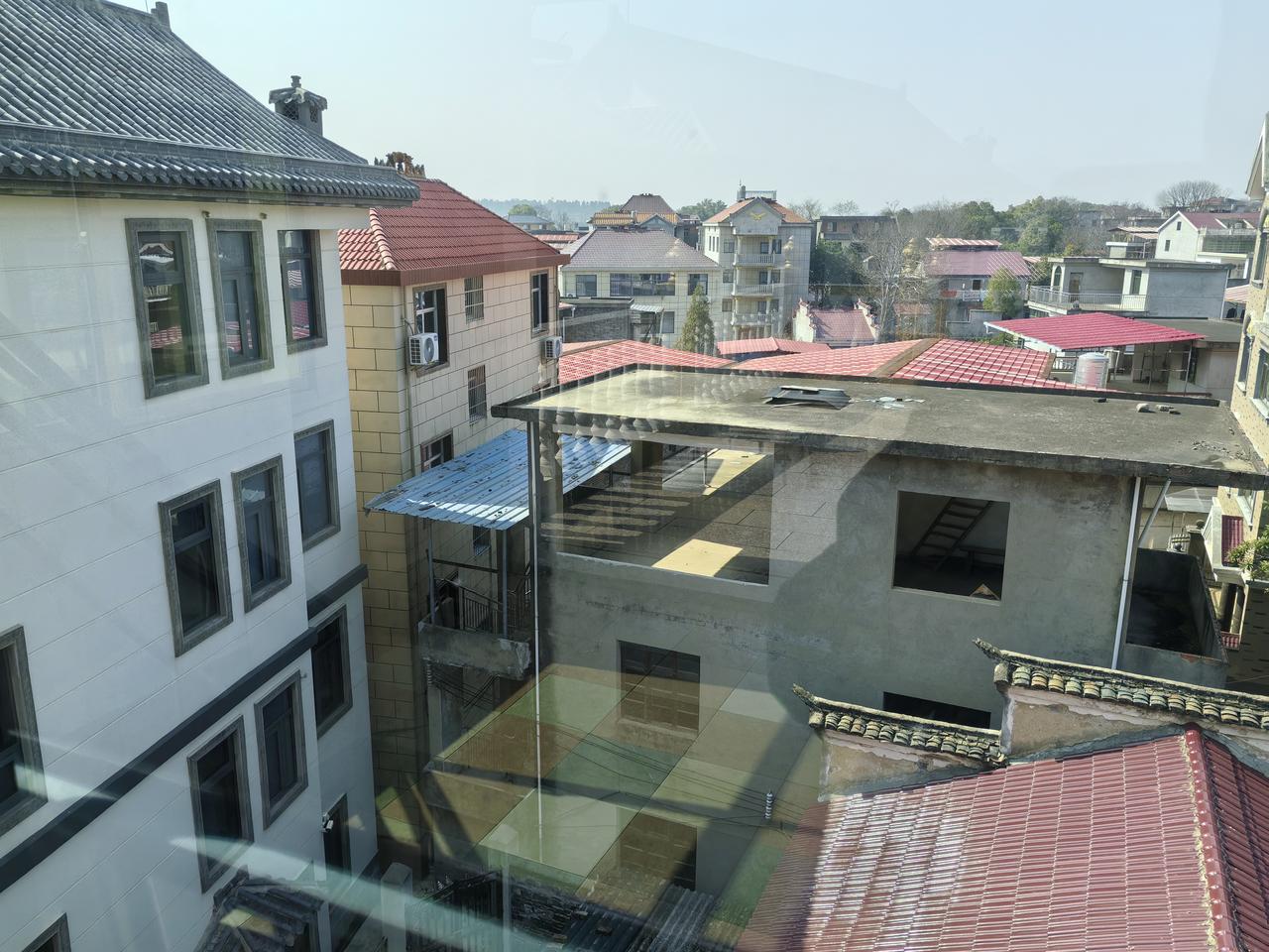 在自家屋顶，看到村里的村民建的房子，这样的水平，在全国是什么水平呢？