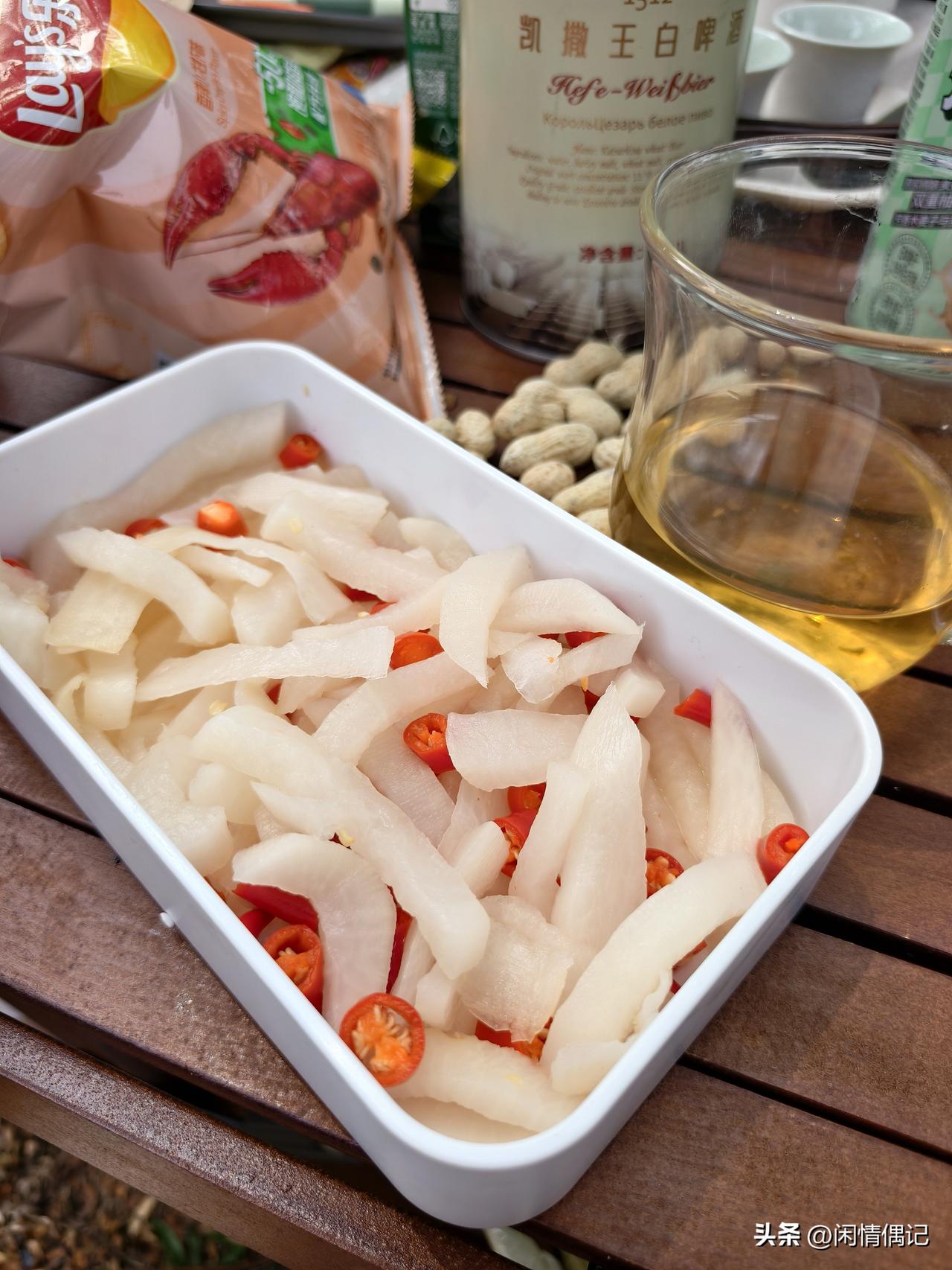 自己泡的酸辣萝卜条
酸爽开胃
嘎嘣脆
太解馋了