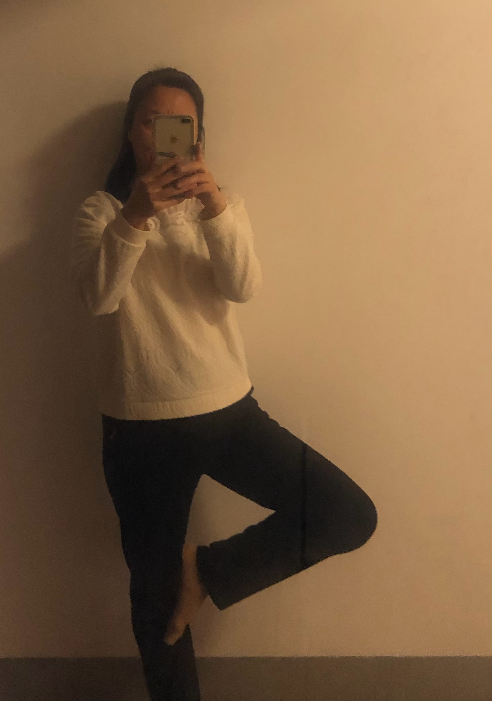 下午了，天阴阴的，我这个休假的都起来写完几篇博文了，我家那个8点半上班的大姐姐才