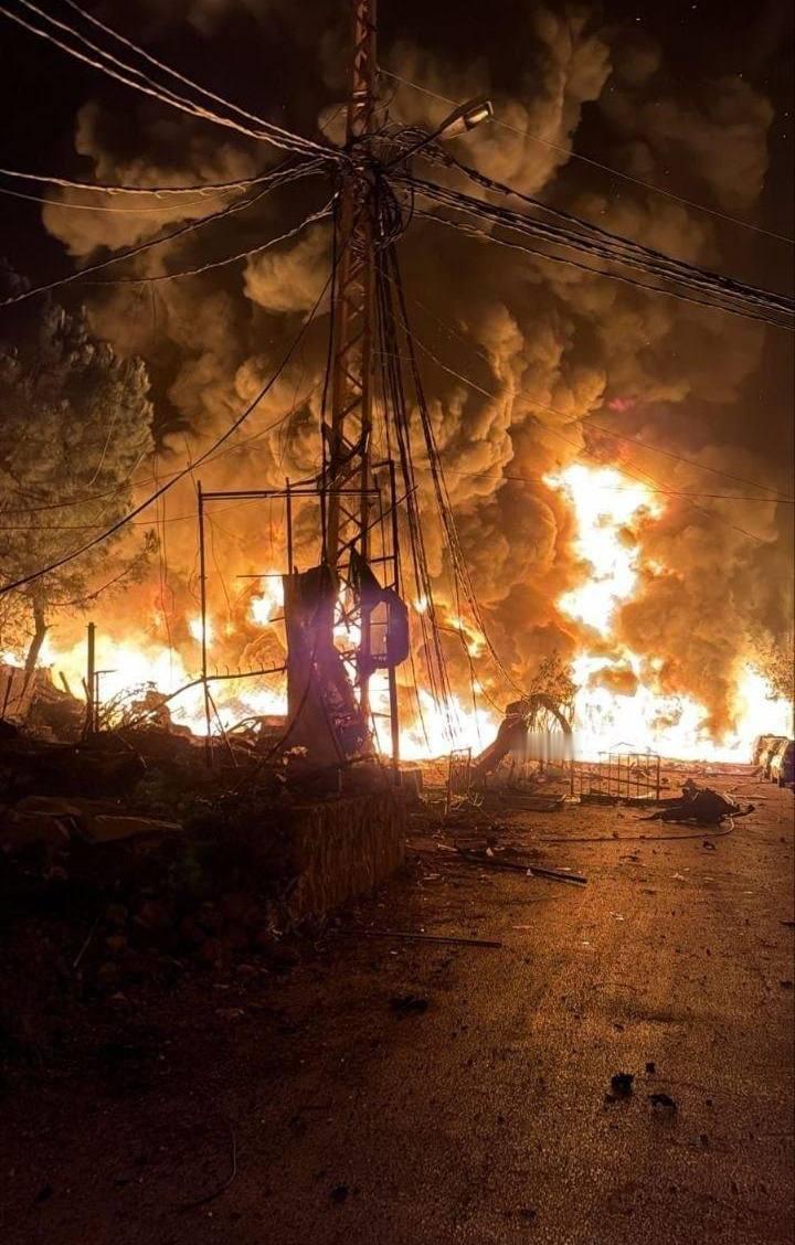 以色列继续违反停火协议，过去的一晚袭击了黎巴嫩南部的图勒和吉布希特镇。