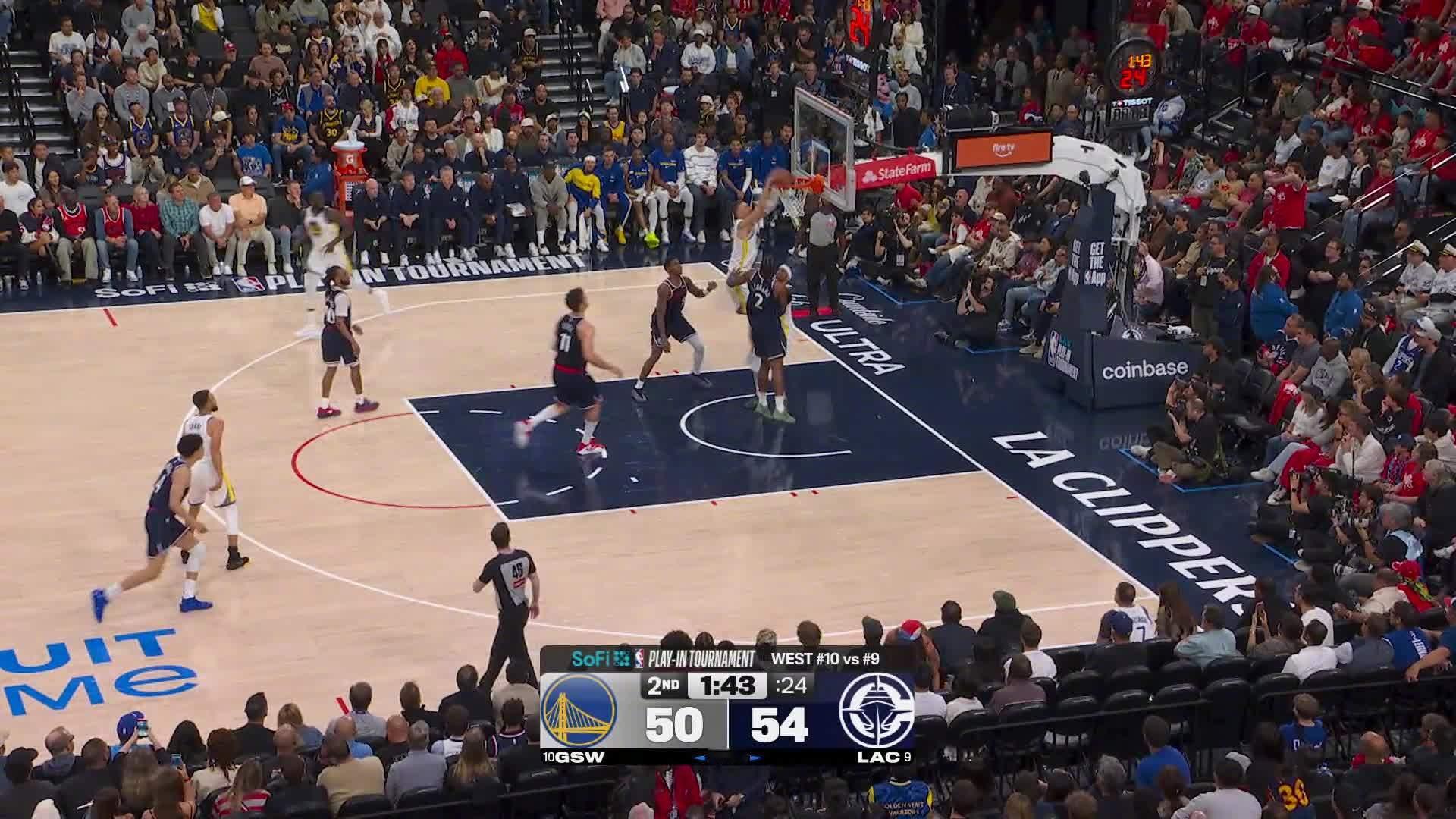 波尔津吉斯补篮打进💥勇士52:57快船。勇士vs快船