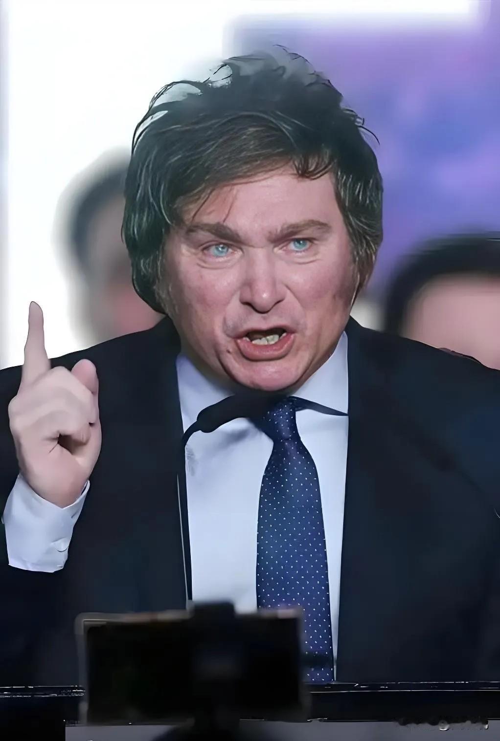 阿根廷这波，亏大了！财联社4月22日报道，阿根廷经济部发公告，对咱们中国的鞋类反