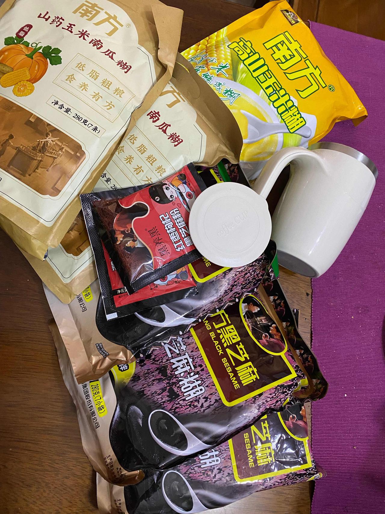 购物体验：99.9元买黑芝麻糊送搅拌杯，这波购物是交智商税吗？ 260422
