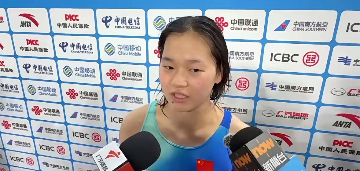 看到今晚上的新闻
全妹比赛的成绩
说实话，我一点也不意外，因为她能全程坚持比赛完