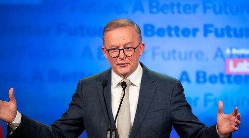 澳大利亚前脚答应对华出口铁矿石使用人民币结算，可后脚就打算和美国签下关键矿产协议