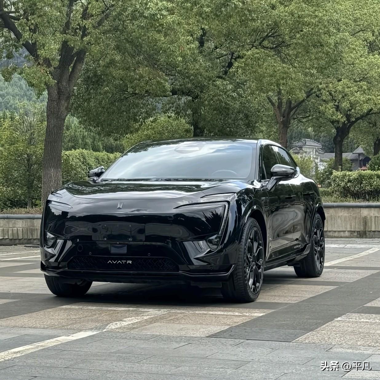 27.99万的阿维塔11到底贵不贵？你们怎么看？

我刷到了这个价格，2025款