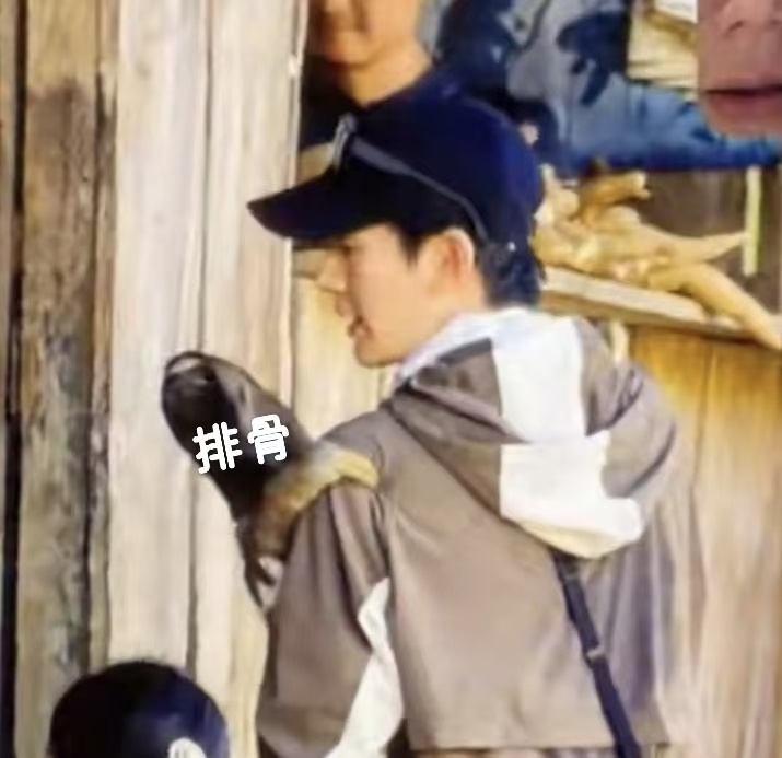不管了先占位。老公～～～～～～ 