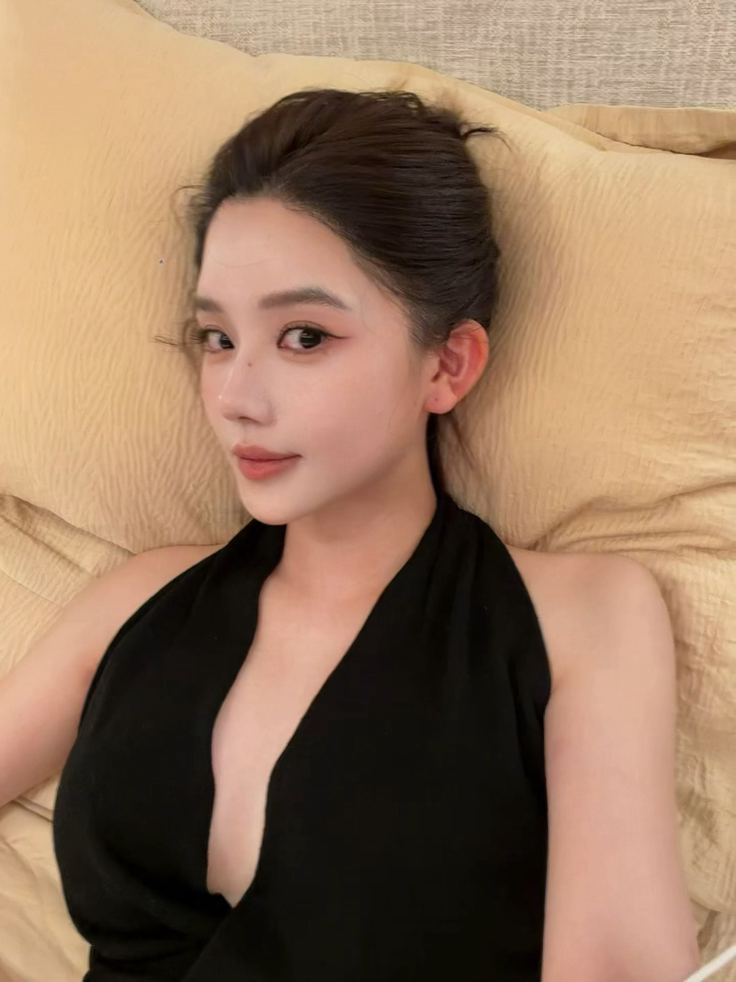 思慕社字母 风吹落一树槐花像那年没说出口的话落在旧课本的折角里斯幕社