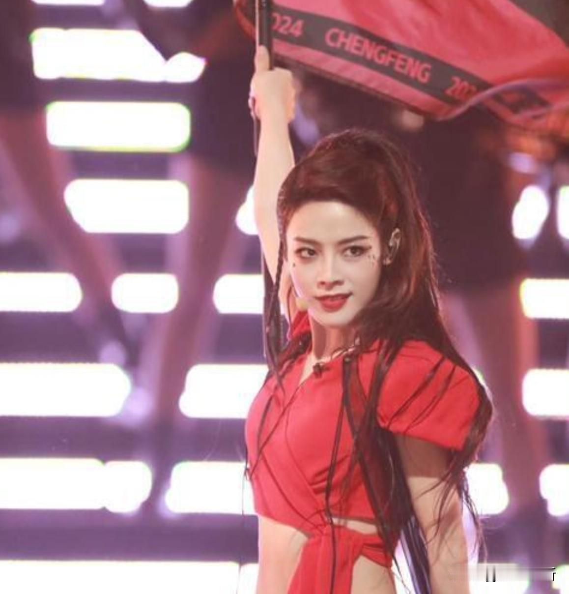 那尔那茜因为高考造假被官媒点名的那天，吴京和整个《镖人》剧组都急坏了，这意味着5