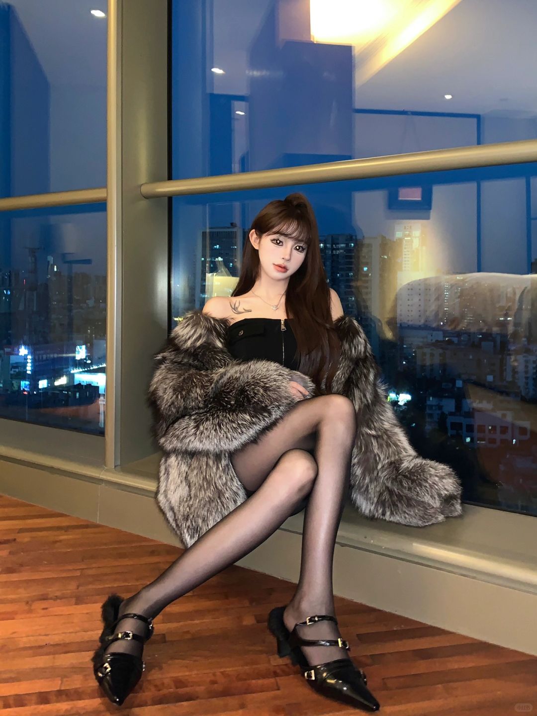 爱是自觉矜贵
