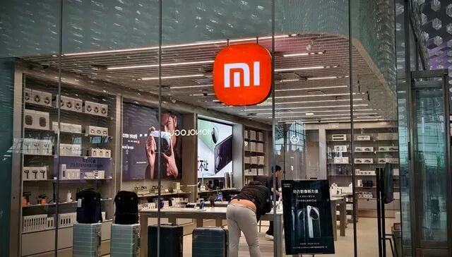 【，】小米中国区近期开启一系列人事调整，涉及手机、汽车、大家电等核心运营类岗位。