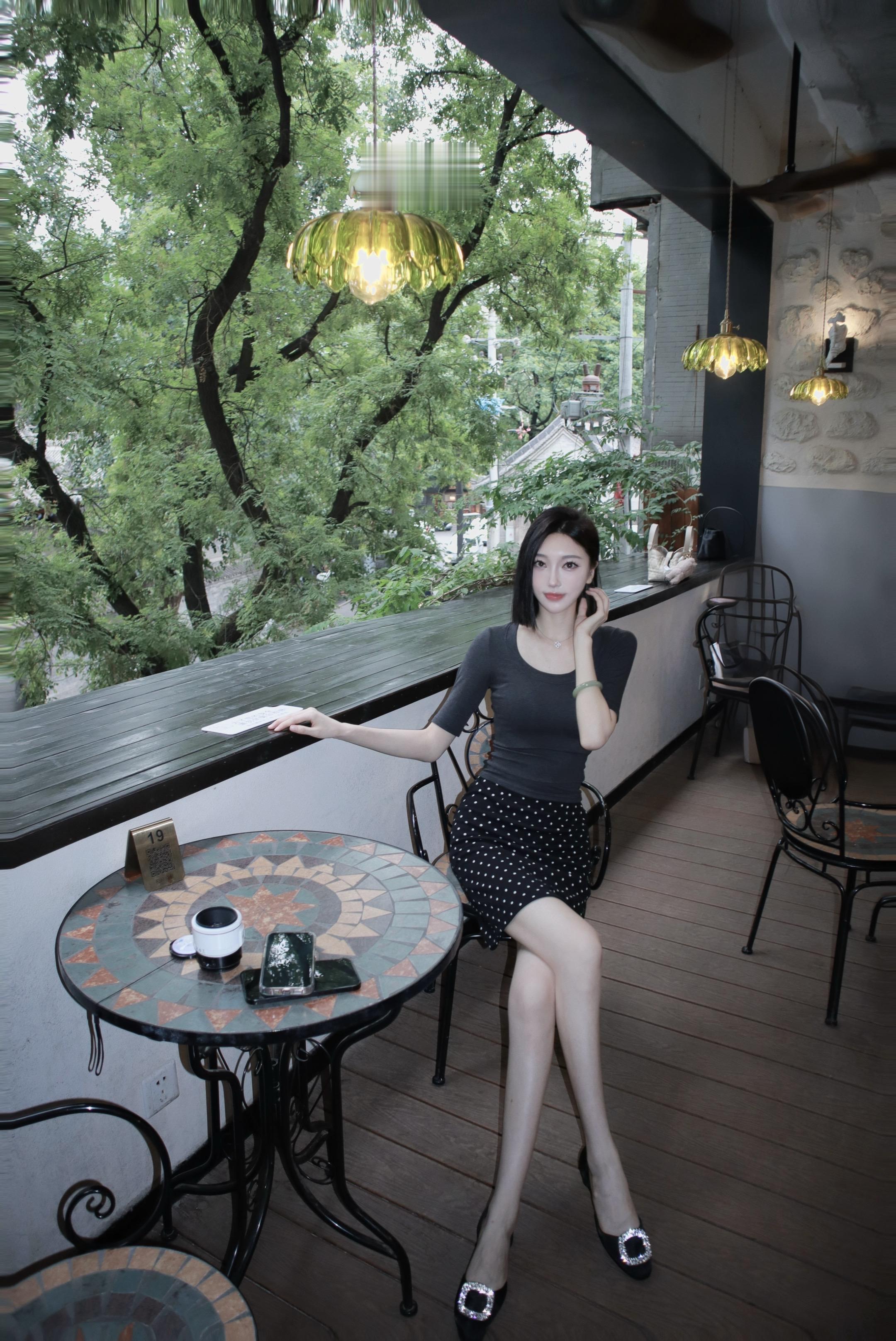 半斤八两的爱驯服不了我 喜欢的我会自己低头