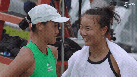 #袁悦夺巡回赛首冠##袁悦九宫格庆祝首冠# WTA奥斯汀250赛， 夺得职业生涯