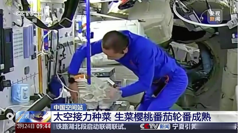 为什么是天坛？ 有西方观点认为，中国人没有信仰。 然而，翻开历史书，发现中国人不