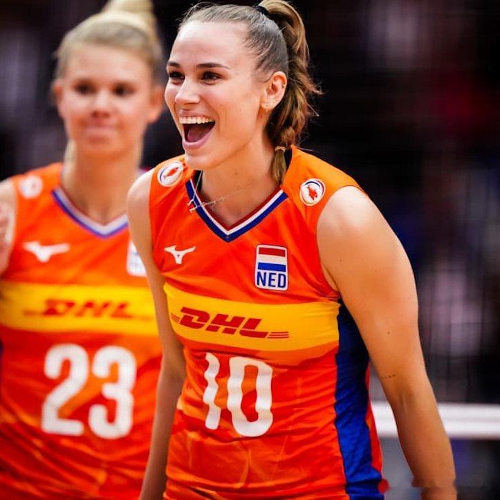 排球 🌟 🇳🇱莎拉·范·阿伦当选荷兰2025/26赛季最佳女子排球运动员。