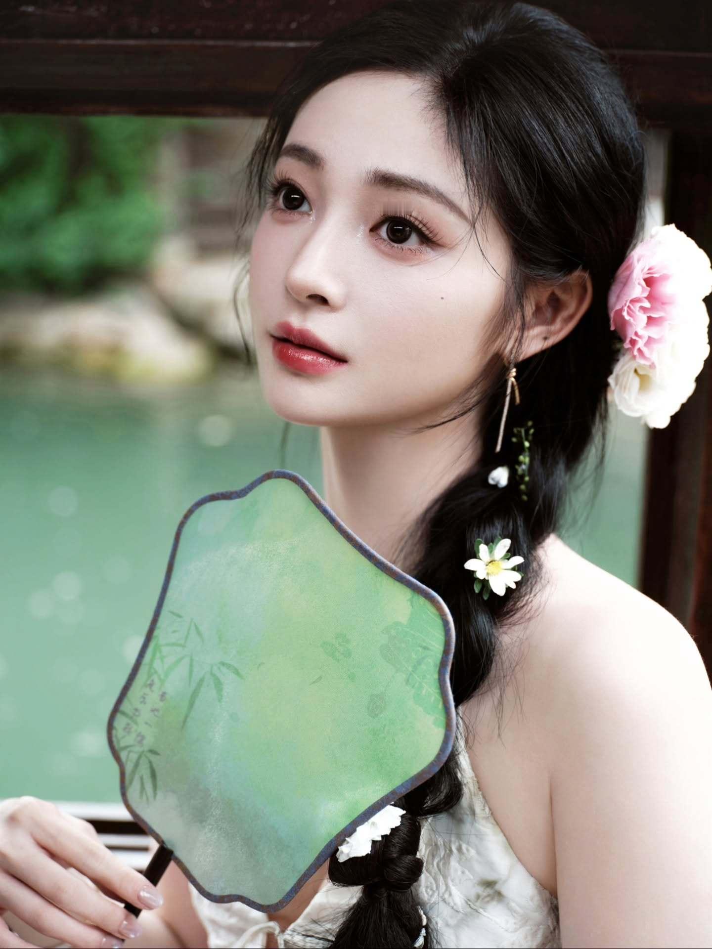 周洁琼 