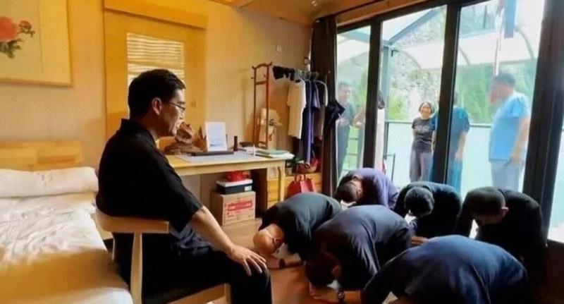 相关信息令人警醒。社会问题与一些漏洞。做父母的责任重大。赖泽明以“如平大师”头衔