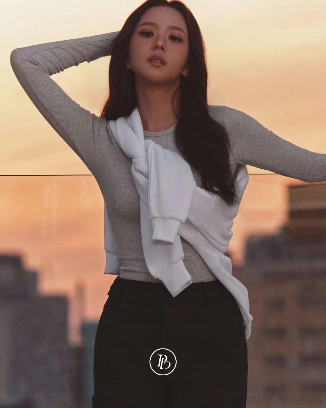 金智秀 Jisoo × alo 全新宣传大片 📸 