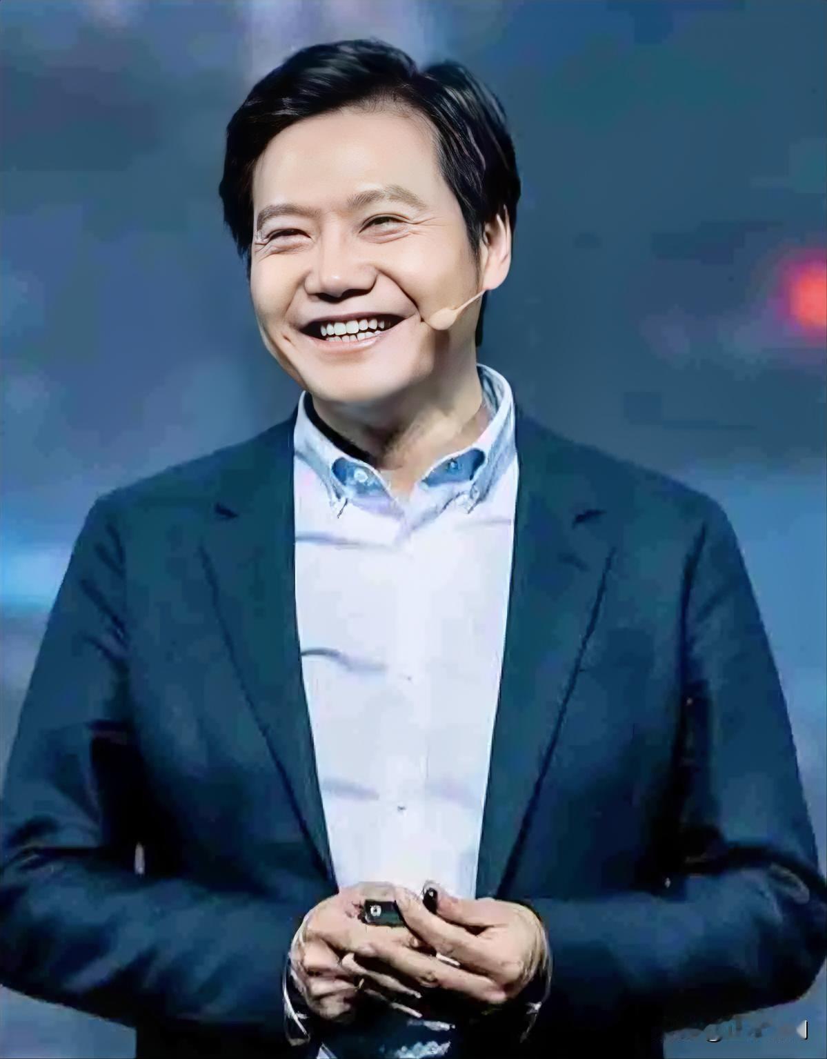 雷军造车，让卖车和卖房的都沉默了。

怎么说呢，不是因为他造得多好，是因为他根本